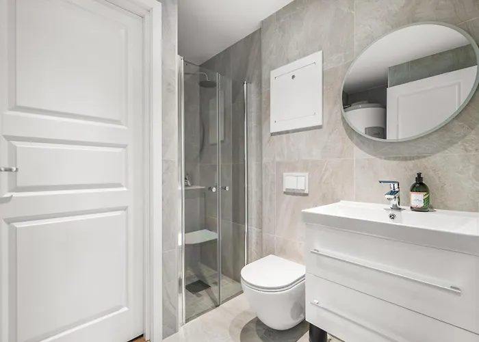 Apartment Brand New! Beds I Cozy Corner *