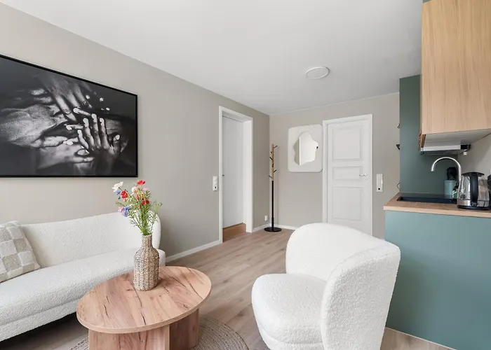 Brand New! Beds I Cozy Corner Apartment