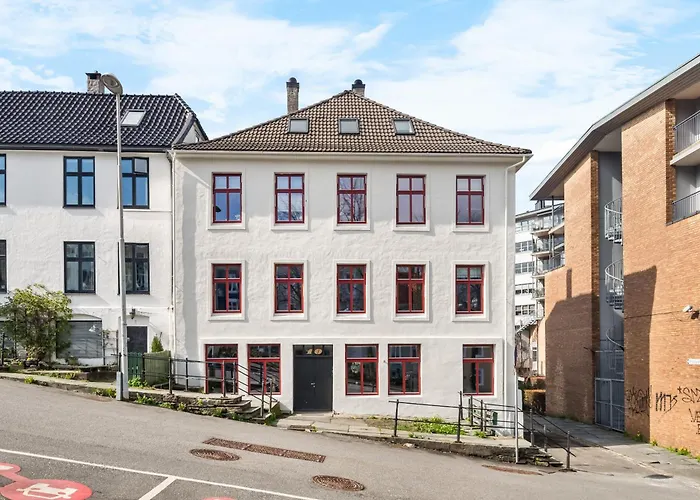 Brand New! Beds I Cozy Corner Apartment Bergen